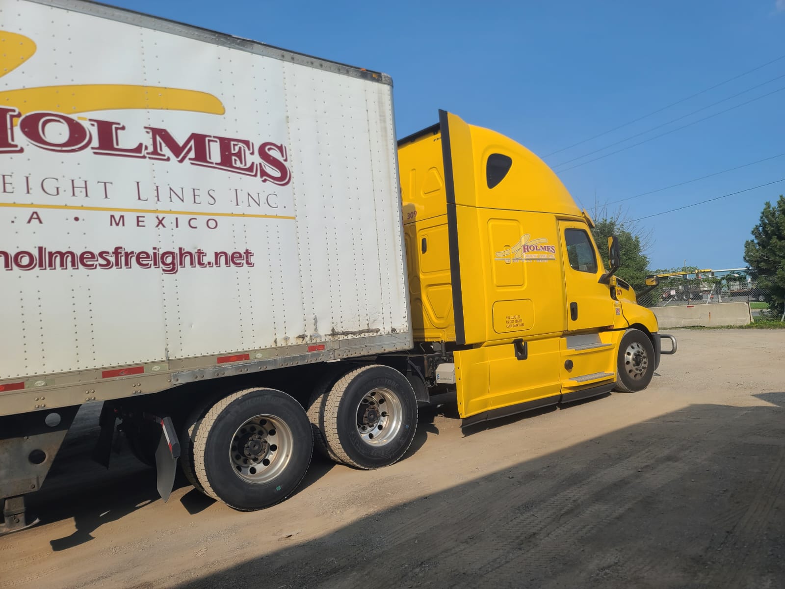 Holmes Freight Lines 2025 Inc fleet